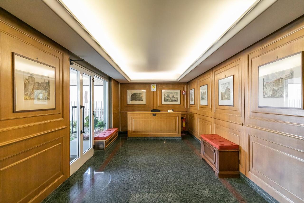 Villa R.C. Giulio Cesare. Loft in centro Roma Esterno foto